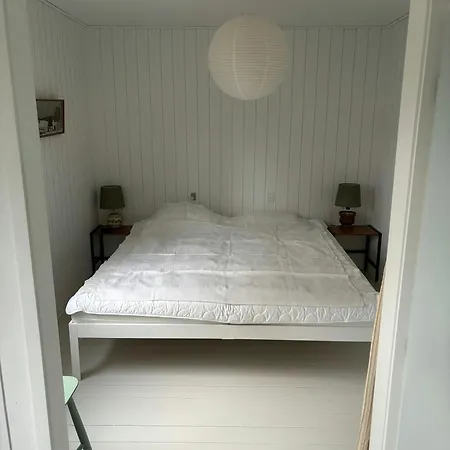 Bright Summer House With Sea View Ferienhaus *