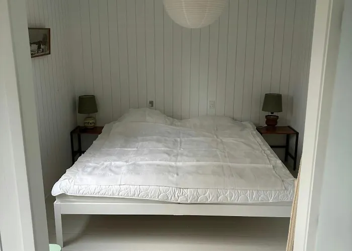 Bright Summer House With Sea View Σπίτι διακοπών *